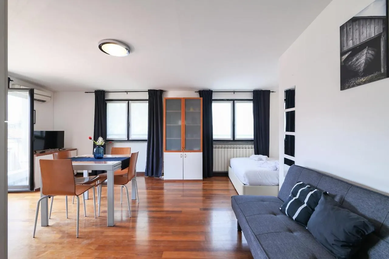 Appartamento Primopiano - Euclide Milano
