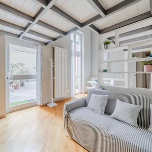 Amazing Loft - 350 M Far From Dateo Station Appartamento