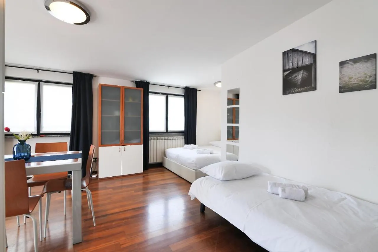 Primopiano - Euclide Apartman Milánó