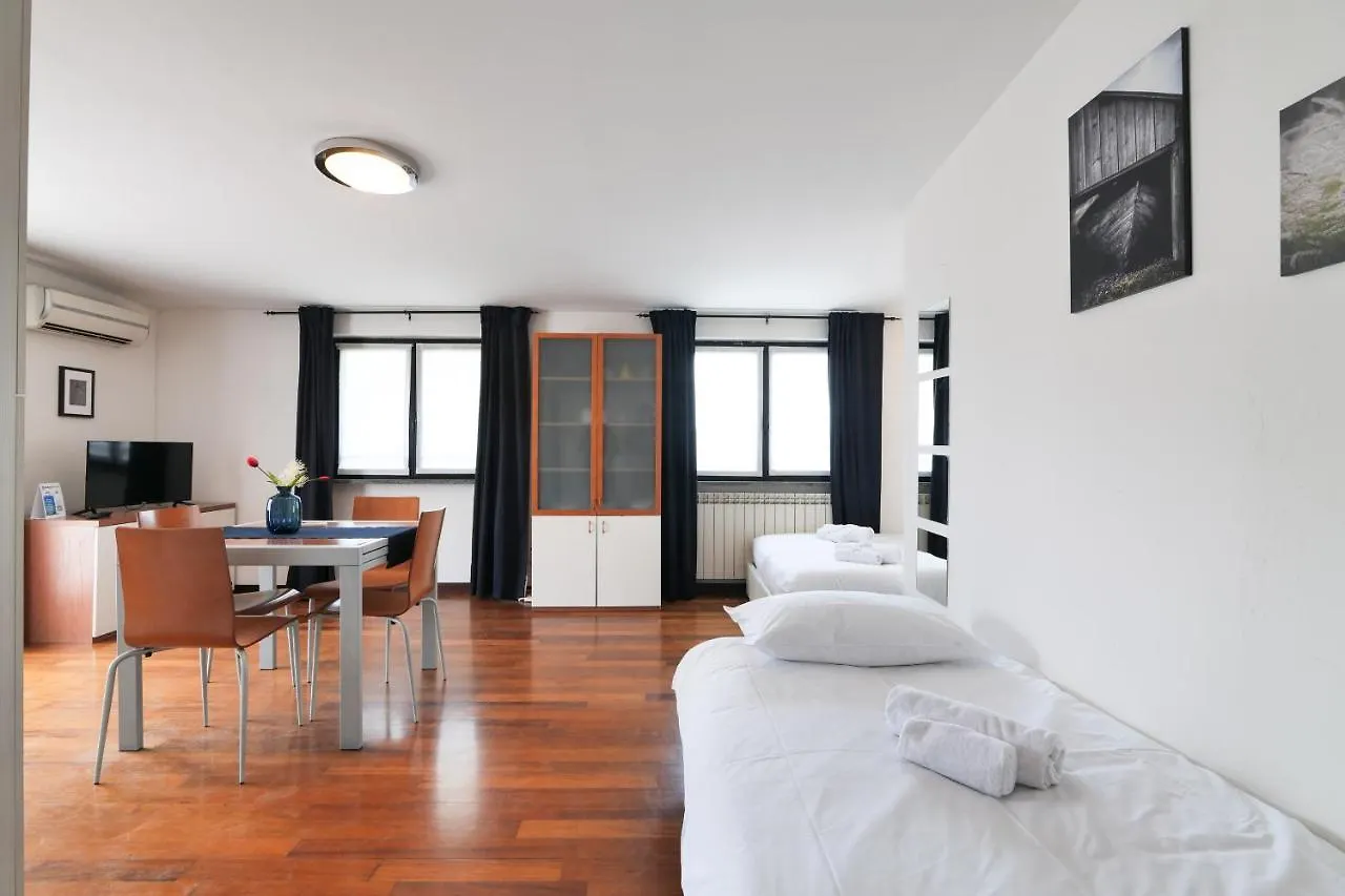 Primopiano - Euclide Apartment Milan